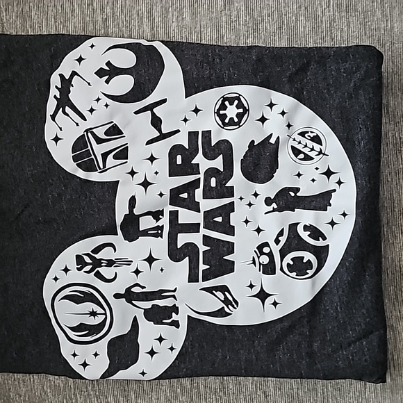EUC SIZE SM STAR WARS TSHIRT - Picture 5 of 5